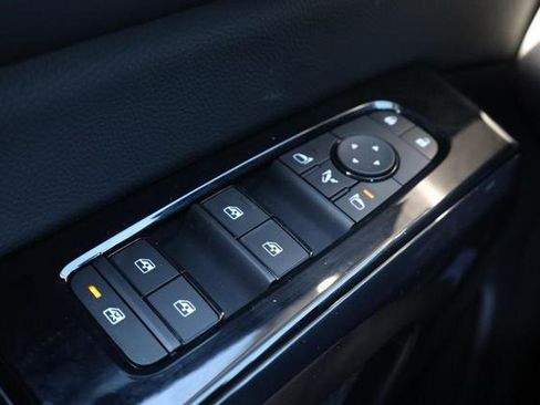 New 2026 Nissan Pathfinder Platinum AWD/4WD image 21