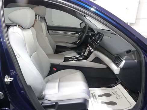 Used 2019 Honda Accord LX image 21