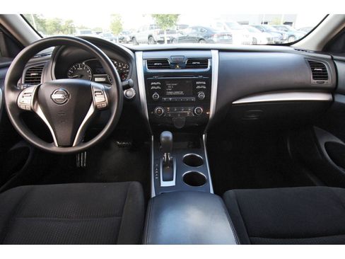 Used 2015 Nissan Altima 2.5 S w/ Power Driver Seat Package FWD image 12