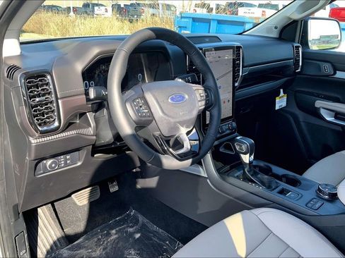 New 2026 Ford Ranger Lariat w/ FX4 Off-Road Package AWD/4WD image 6