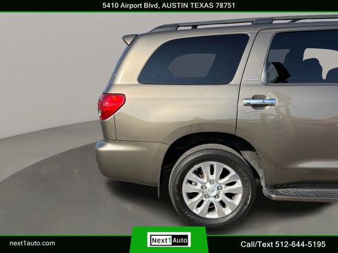 Used 2011 Toyota Sequoia Platinum image 7