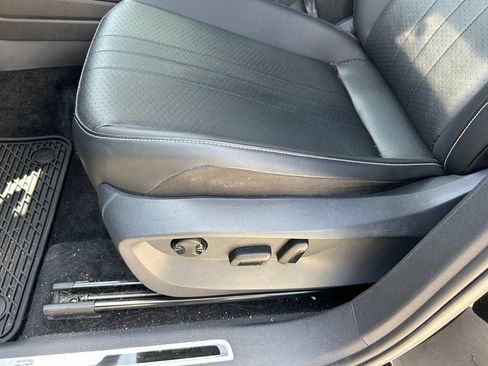 Certified 2024 Volkswagen Tiguan SE R-Line FWD image 45