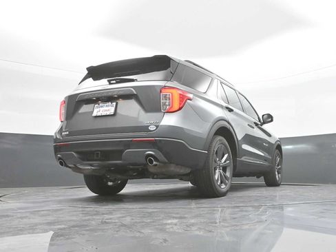 Used 2024 Ford Explorer XLT w/ Equipment Group 202A AWD/4WD image 49