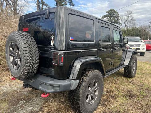 Used 2017 Jeep Wrangler Unlimited Rubicon image 14