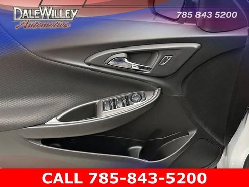 Used 2024 Chevrolet Malibu LT image 18