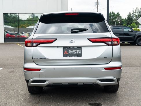 Used 2022 Mitsubishi Outlander SE FWD image 5