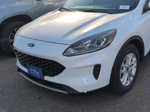 Used 2021 Ford Escape SE FWD image 6