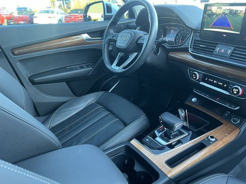Used 2023 Audi Q5 2.0T Premium w/ Convenience Package image 36