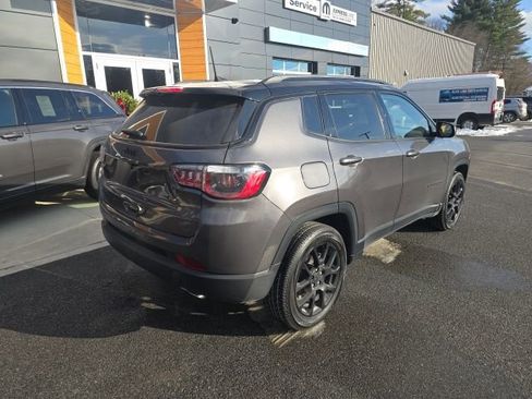 Used 2022 Jeep Compass Altitude w/ Convenience Group image 6