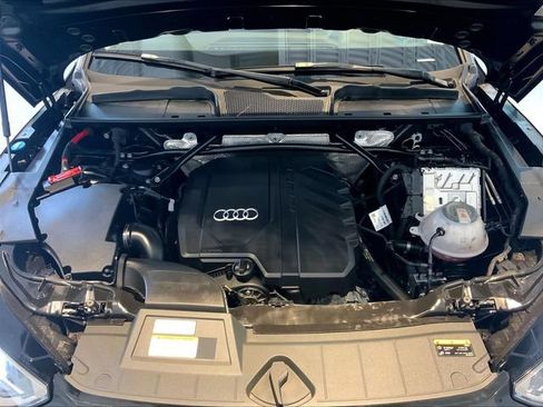 Used 2023 Audi Q5 2.0T Premium w/ Convenience Package AWD/4WD image 19