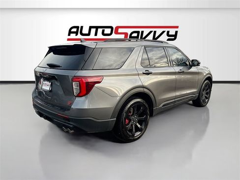 Used 2024 Ford Explorer ST w/ Equipment Group 401A image 7
