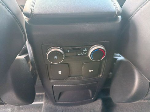 Used 2023 Ford Explorer XLT w/ Equipment Group 202A AWD/4WD image 22