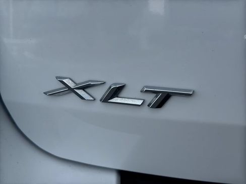 Used 2020 Ford Explorer XLT w/ Equipment Group 202A AWD/4WD image 19
