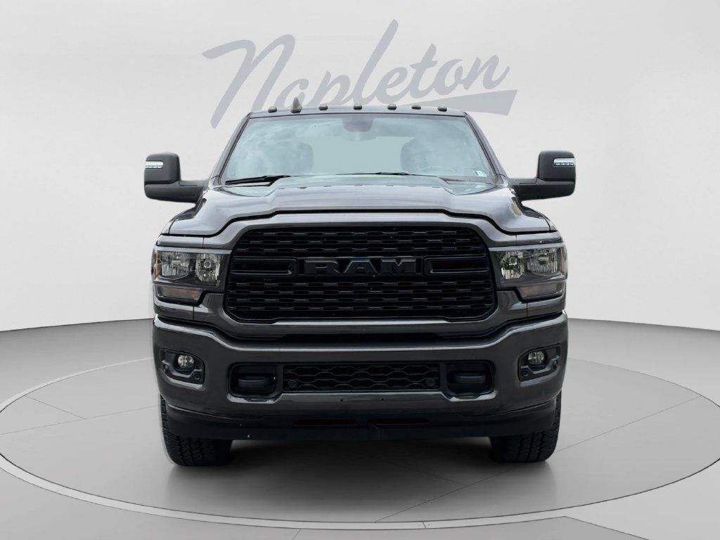 Used 2024 RAM 2500 Big Horn w/ Night Edition AWD/4WD image 9