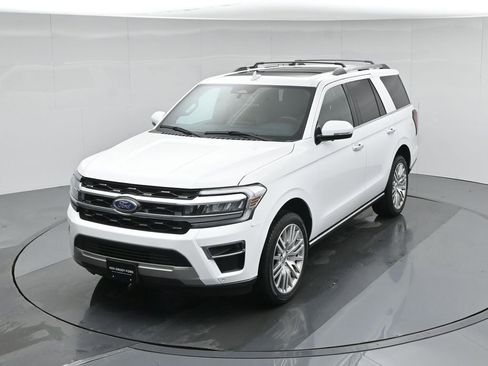 Used 2024 Ford Expedition Limited image 47