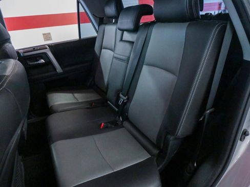 Used 2020 Toyota 4Runner SR5 Premium w/ Moonroof Package RWD image 13