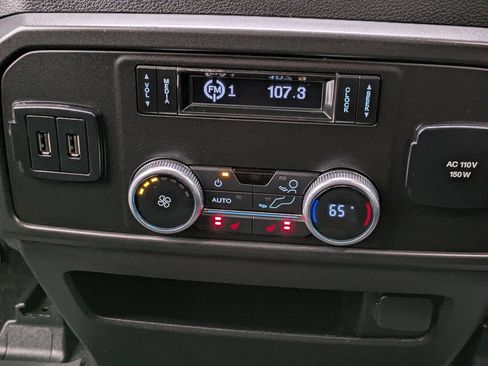 Used 2019 Ford Expedition Limited w/ Equipment Group 303A AWD/4WD image 17
