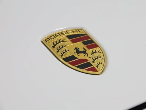 Used 2023 Porsche Cayenne Coupe image 24