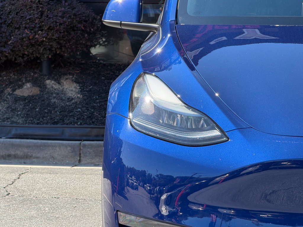 Used 2023 Tesla Model Y AWD image 4
