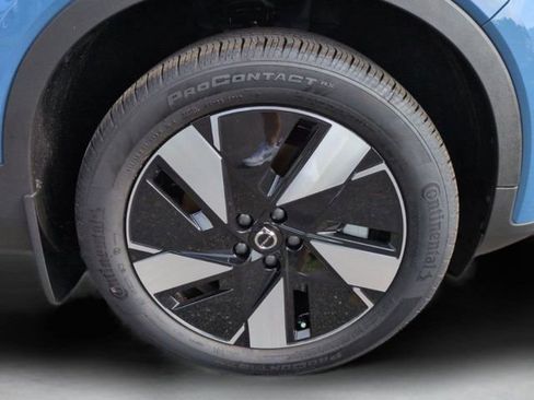 Used 2024 Volvo C40 Recharge Core w/ Climate Package image 11