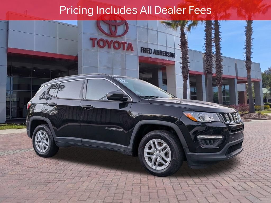 Used 2019 Jeep Compass Sport FWD image 1