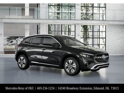 Used 2025 Mercedes-Benz GLA 250 4MATIC image 12