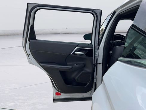 Used 2022 Mitsubishi Outlander SE FWD image 15