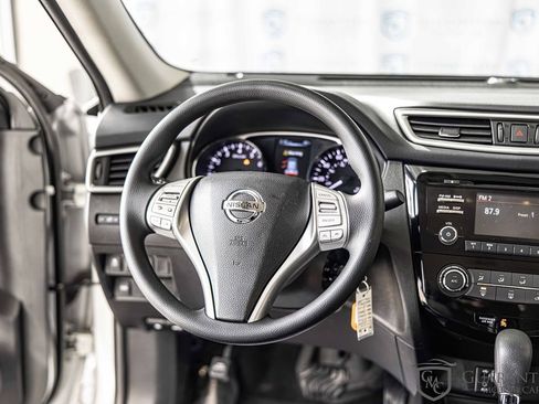 Used 2016 Nissan Rogue S image 31