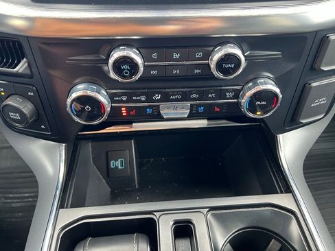 Used 2023 Ford F150 Lariat image 31