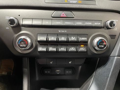 Used 2020 Kia Sportage LX w/ LX Popular Package image 31