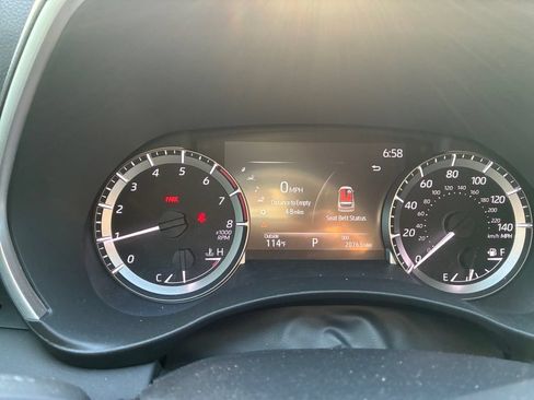Used 2023 Toyota Highlander XSE FWD image 14