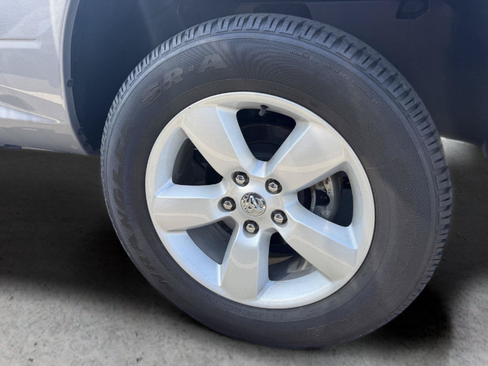 Used 2024 RAM 1500 Classic SLT AWD/4WD image 9