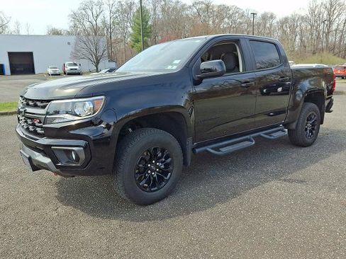 Used 2022 Chevrolet Colorado Z71 w/ Trail Boss Package image 3