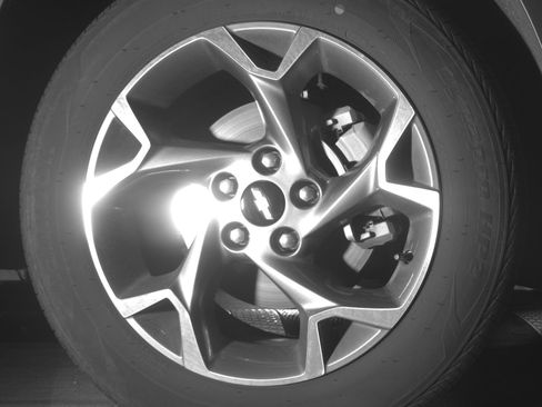 Used 2025 Chevrolet Trax LT w/ LT Convenience Package image 13