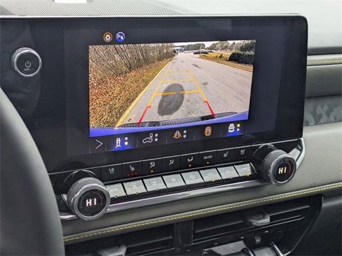 New 2026 Chevrolet Colorado ZR2 w/ Technology Package image 19