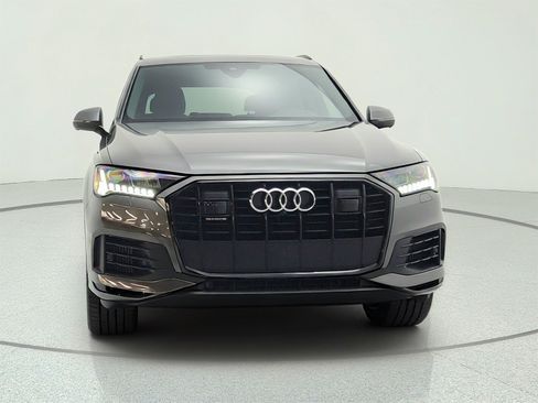 Used 2023 Audi Q7 3.0T Premium Plus w/ Premium Plus Package AWD/4WD image 2