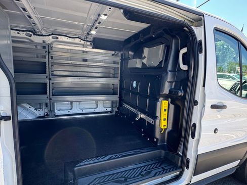 Used 2019 Ford Transit 250 130 Low Roof image 10