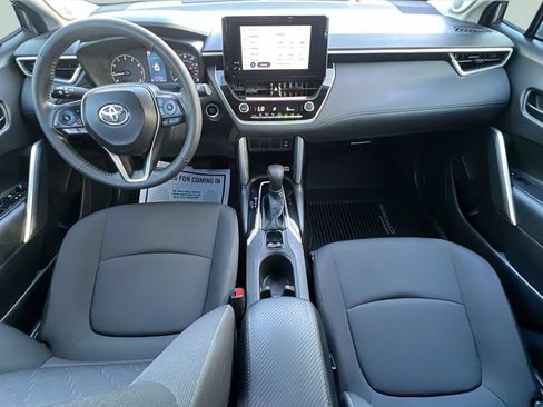 Certified 2023 Toyota Corolla Cross LE w/ Moonroof Package AWD/4WD image 11