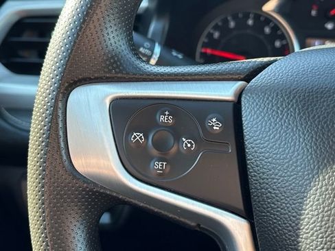 Used 2023 GMC Acadia SLE w/ Driver Convenience Package image 20