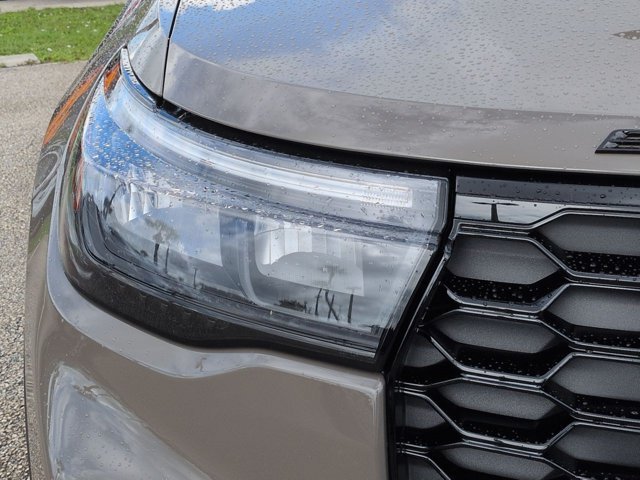 New 2026 Ford Explorer ST-Line w/ ST-Line Street Pack RWD image 10