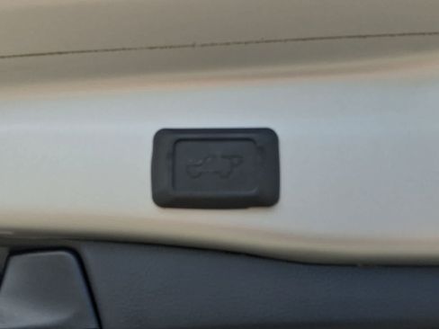 Used 2023 Toyota RAV4 XLE w/ Convenience Package AWD/4WD image 33