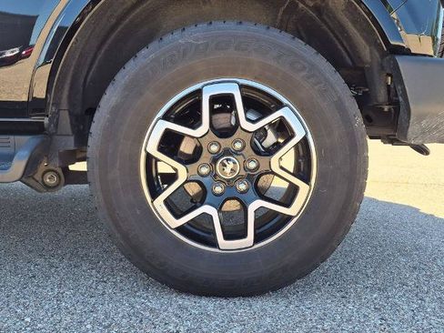 Certified 2025 Ford Bronco Outer Banks AWD/4WD image 11