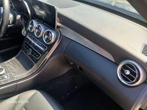 Used 2019 Mercedes-Benz C 300 Sedan image 17