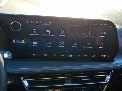 Certified 2025 Chevrolet Traverse LT image 25