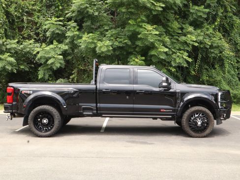 Used 2025 Ford F450 Platinum w/ FX4 Off-Road Package AWD/4WD image 10