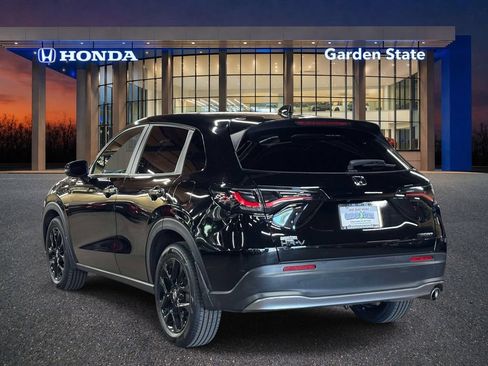 Used 2024 Honda HR-V Sport image 3