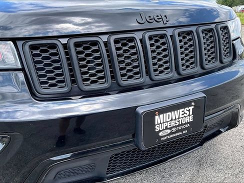 Used 2018 Jeep Grand Cherokee Altitude AWD/4WD image 28