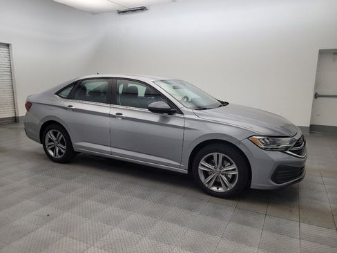 Used 2022 Volkswagen Jetta SE FWD image 11