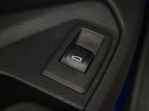 Used 2025 BMW M440i Convertible image 18