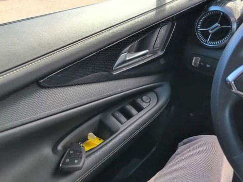 New 2025 Chevrolet Blazer EV LT image 10